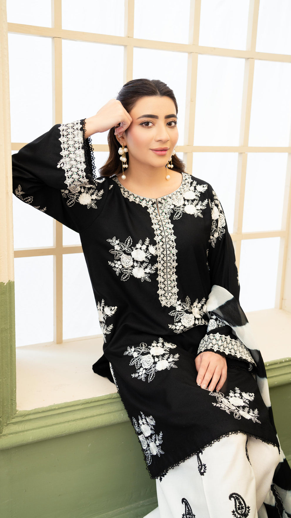 Lawn Embroidered 3Pc 4420