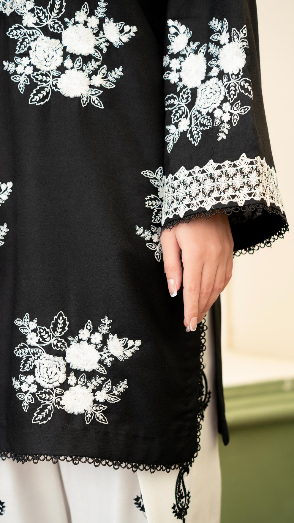Lawn Embroidered 3Pc 4420