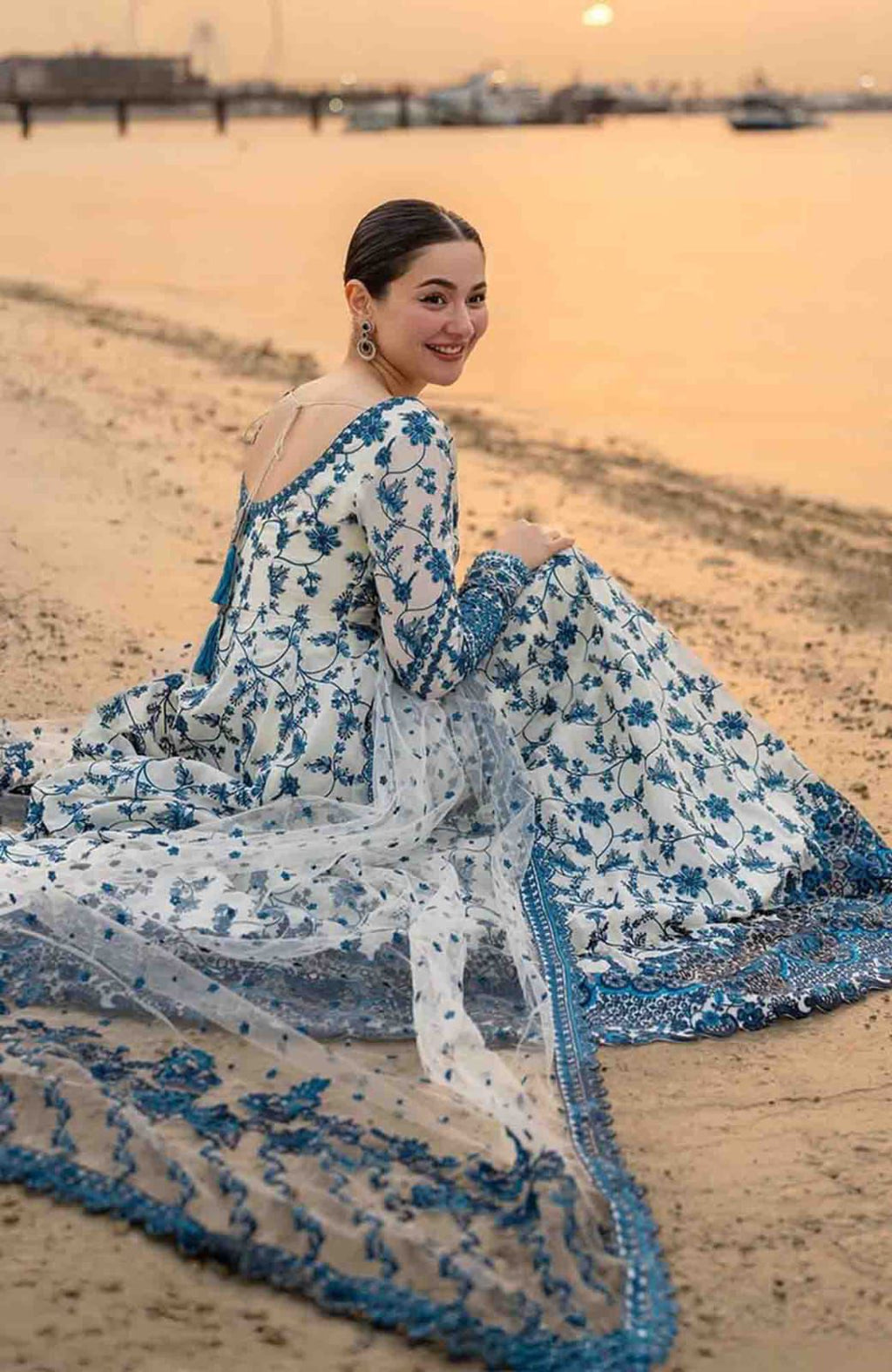 LAWN EMBROIDERED 3PC (571)
