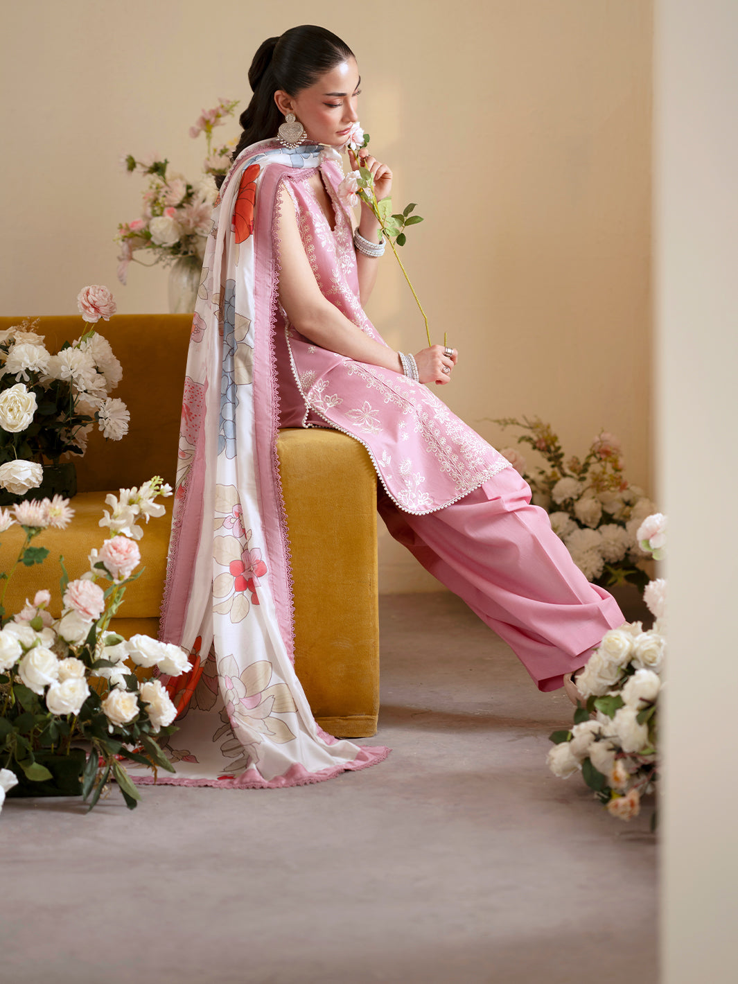 Lawn Embroidered 3Pc 543