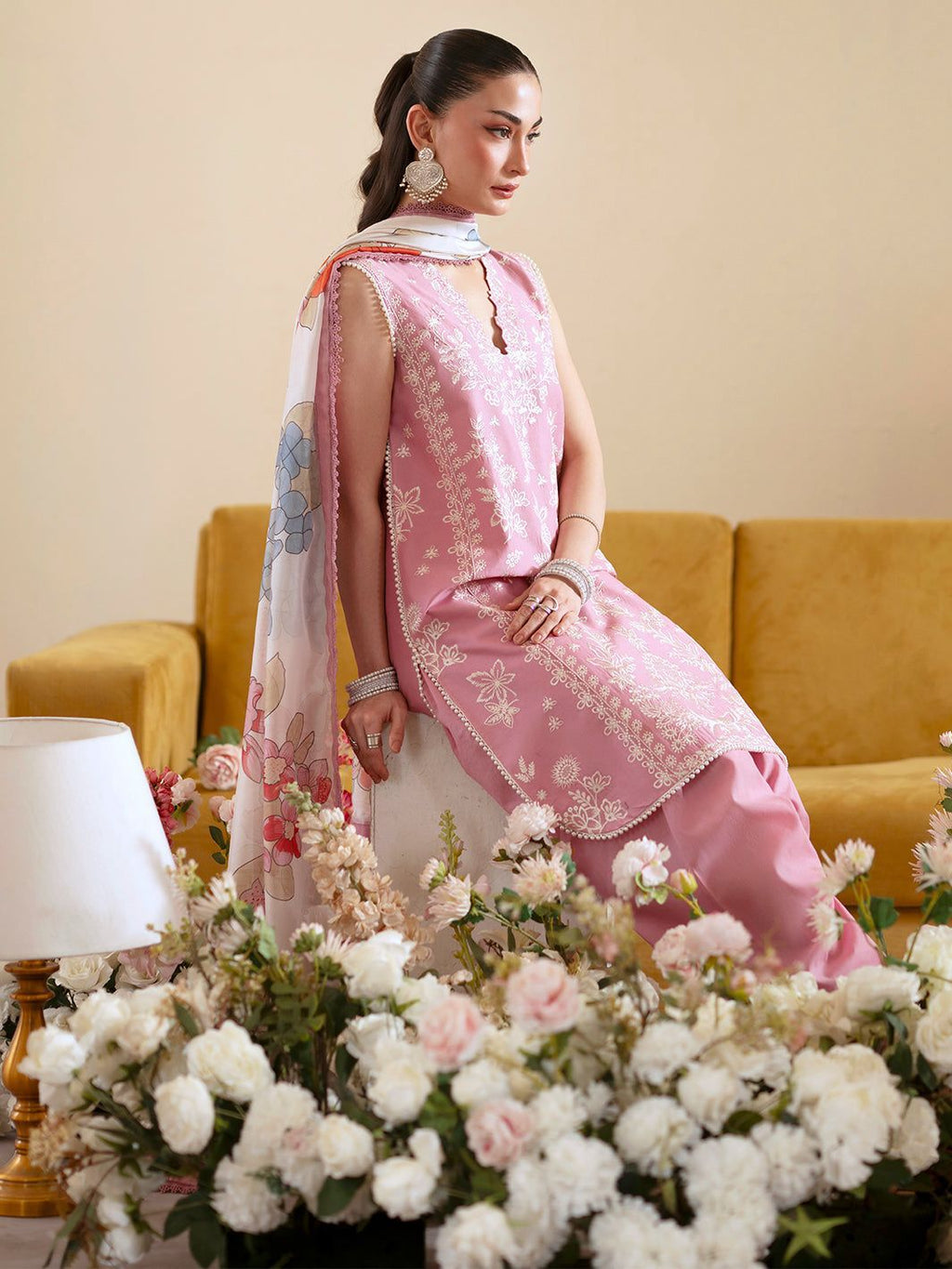 Lawn Embroidered 3Pc 543
