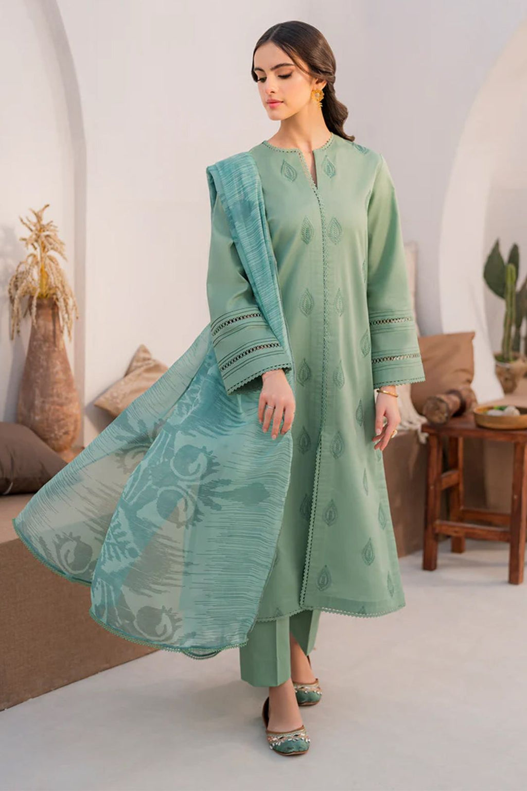 Lawn Embroidered 3Pc CG