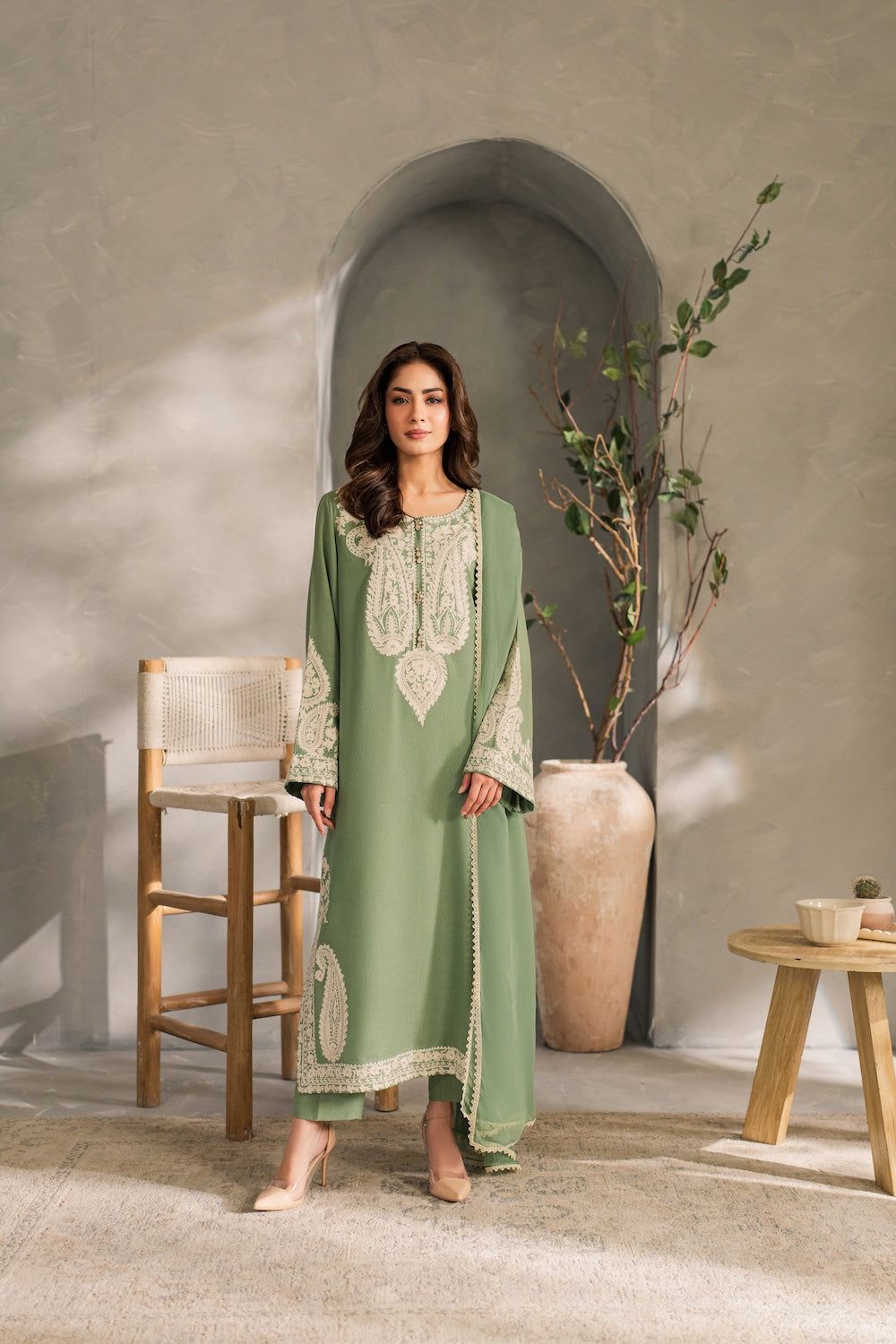 Lawn Embroidered 3Pc 550