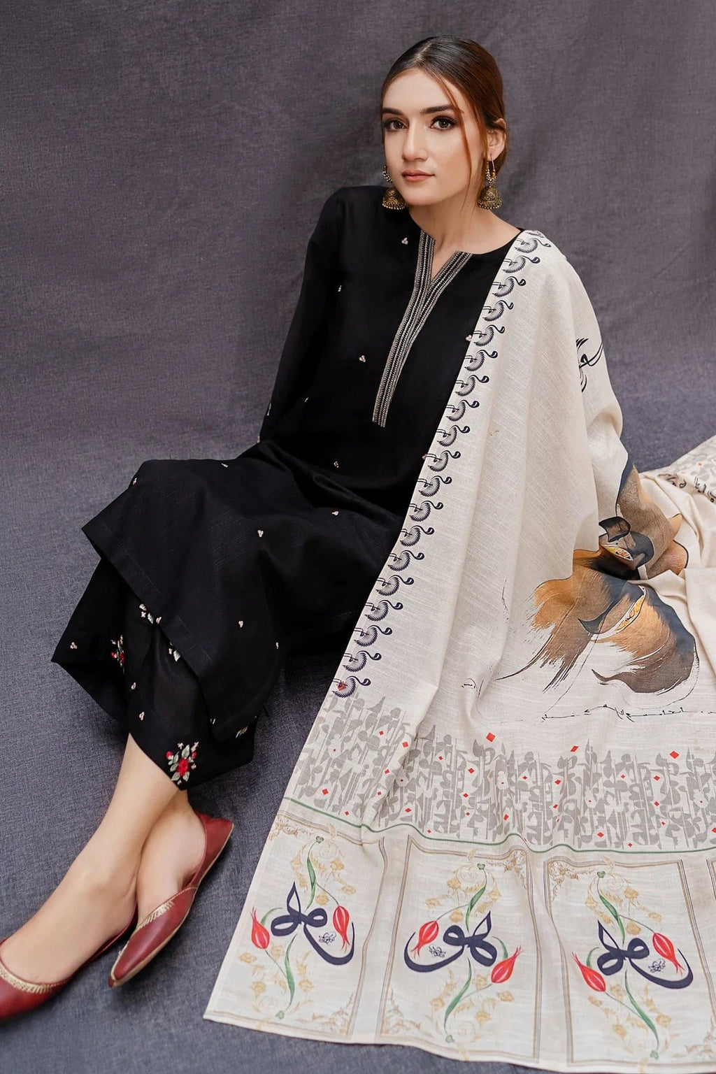 Lawn Embroidered 3Pc Black