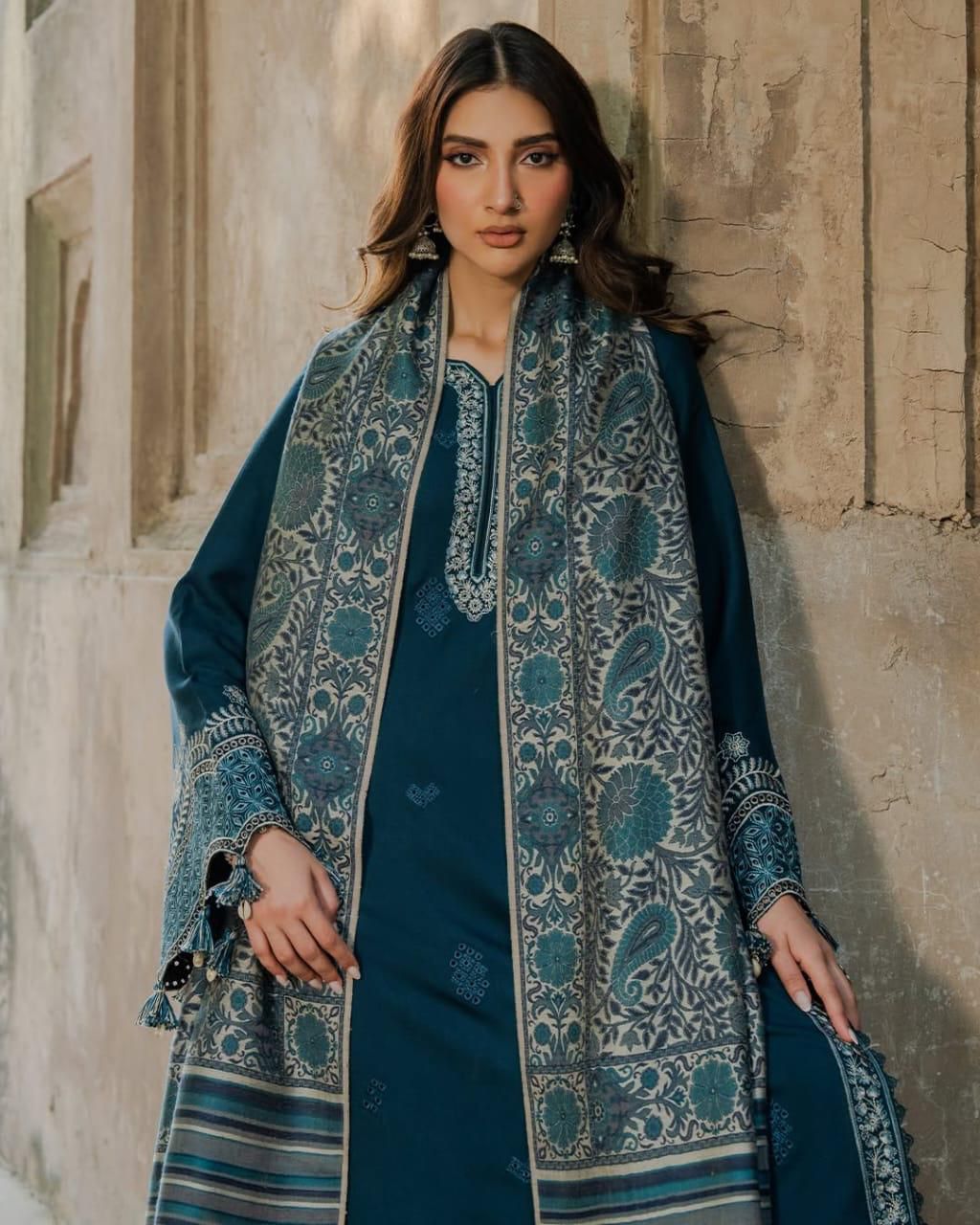 Lawn Embroidered 3Pc 520