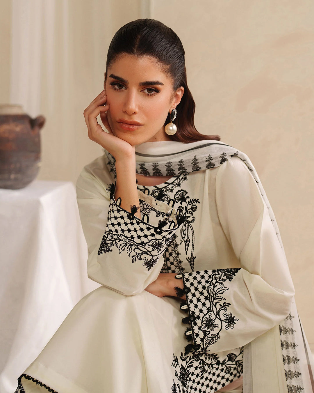 Lawm Embroidered 3Pc 519