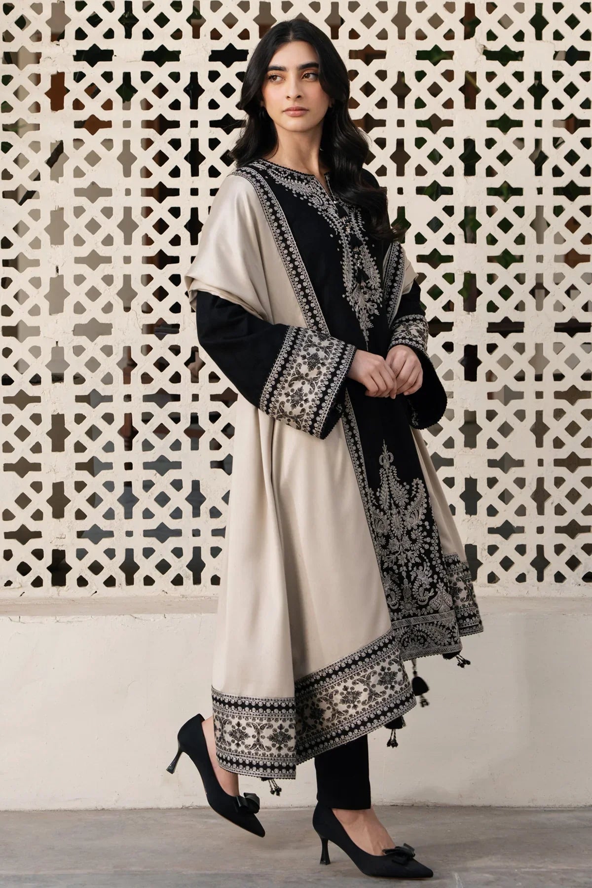 Lawn Embroidered 3Pc 506