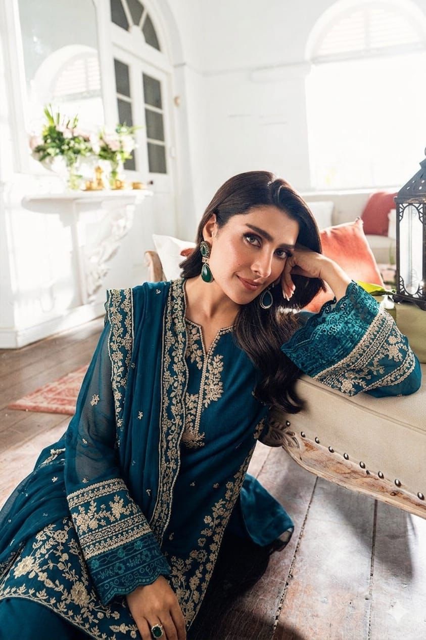 Lawn Embroidered 3Pc 1123